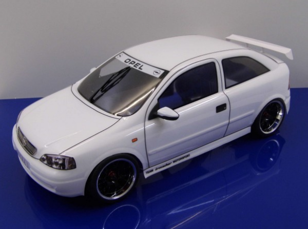 OPEL ASTRA G CC 3 TÜRER KAROSSERIE 1:10 UNLACKIERT...